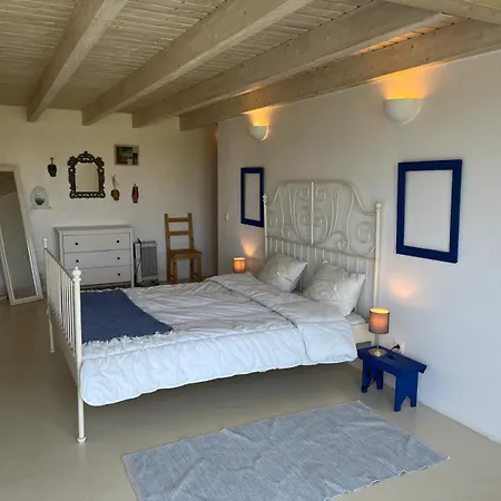 3 Bedrooms 2 Bathrooms With Pool