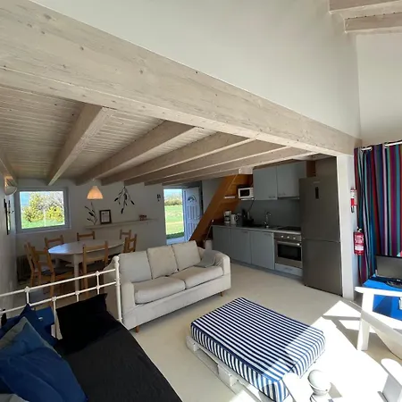 3 Bedrooms 2 Bathrooms With Pool